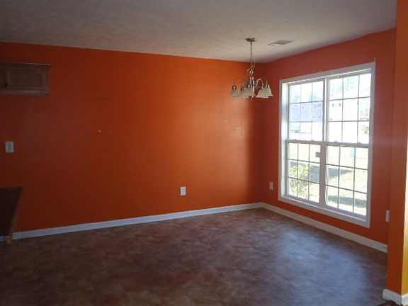 4th image of 1807 Lonesome Pine Ct