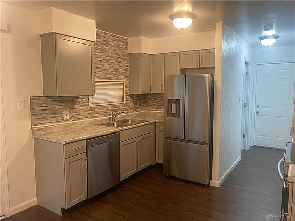 3rd image of 5107 Lounsbury Dr