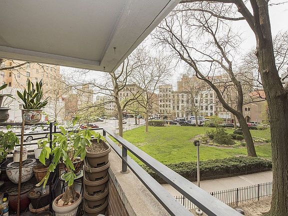 2nd image of 210 Broadway #G106
