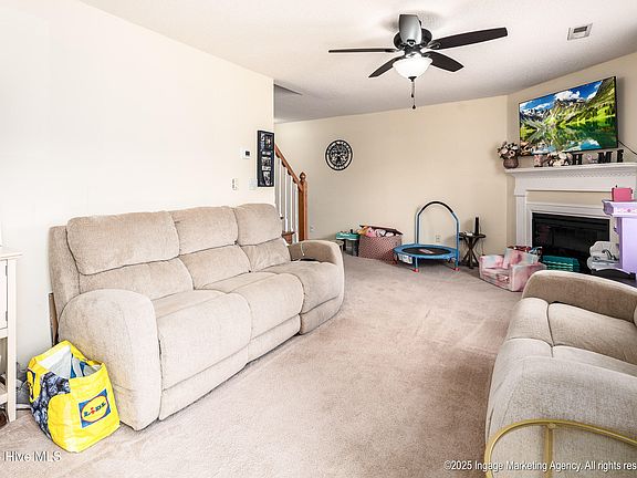 5th image of 2300 Vineyard Drive #P8