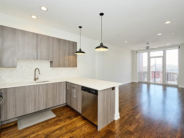 5139 N Broadway #310 — Photo 14