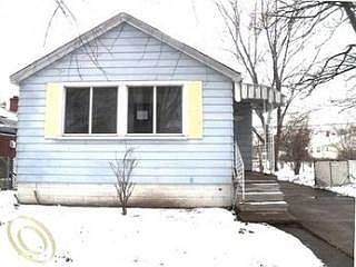 3rd image of 2096 Reo Ave
