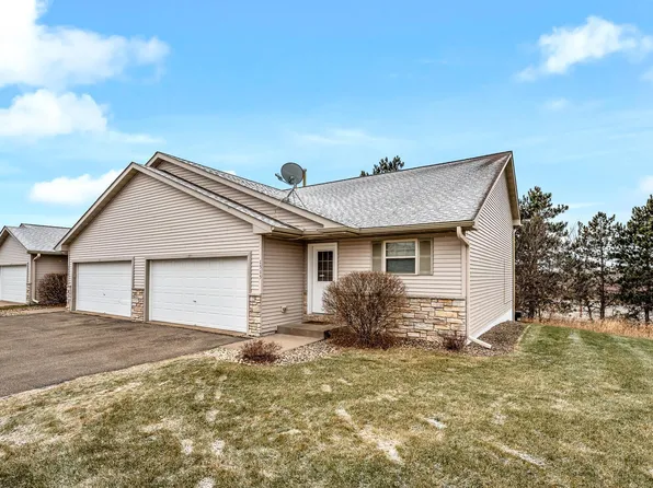1515 Ponderosa Ln, New Richmond, WI 54017
