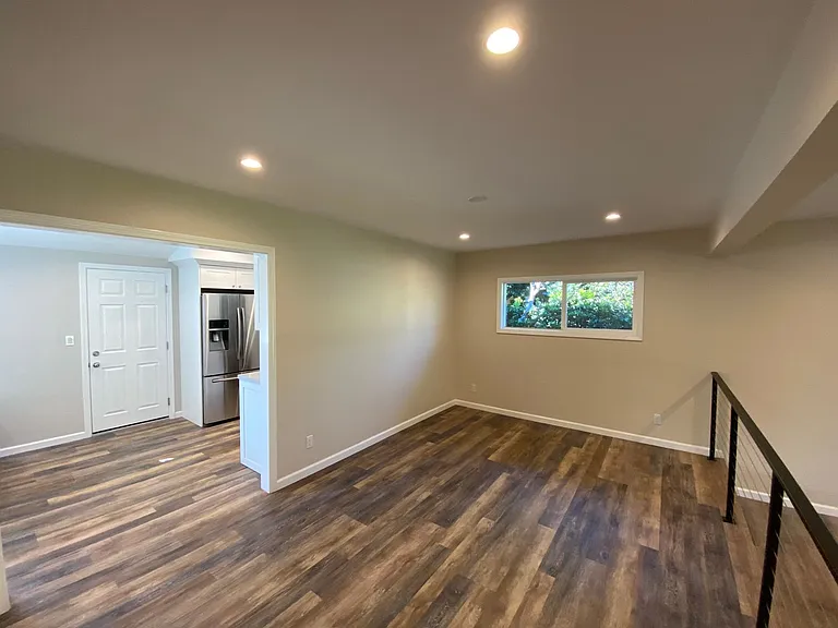 5900 Cahill Ave — Photo 7