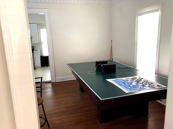 5th image of 301 Henderson St