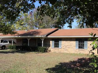 1217 America Dr, Longview, TX 75604