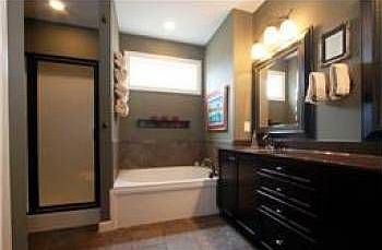 5th image of 8092 Canonbury Dr