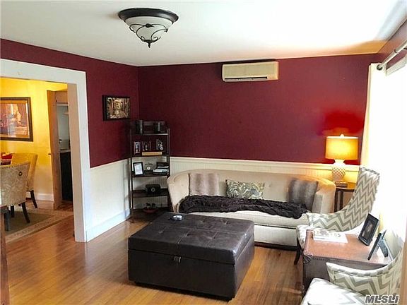 2nd image of 32 Aster Ave