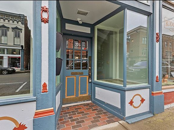 2nd image of 226 W Main St