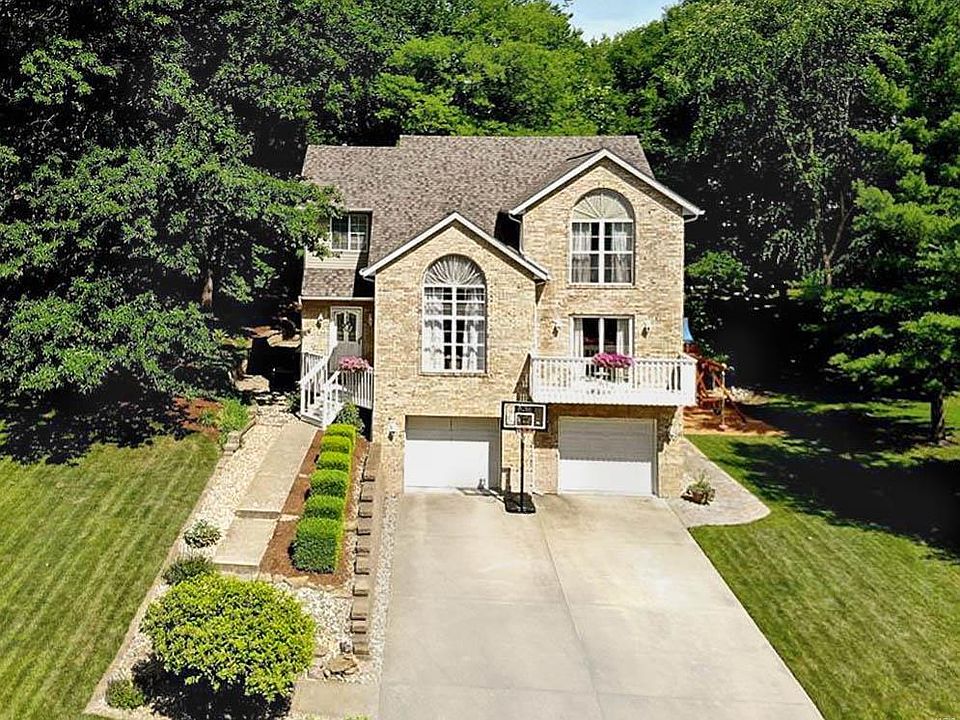 1st image of 1025 Stonybrook Dr