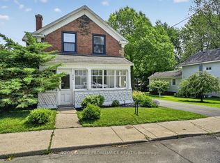 346 Russell Rd, Leeds And The Thousand Islands, ON K0E1L0