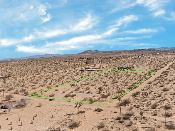 1225 Georges Ln, Landers, CA 92285
