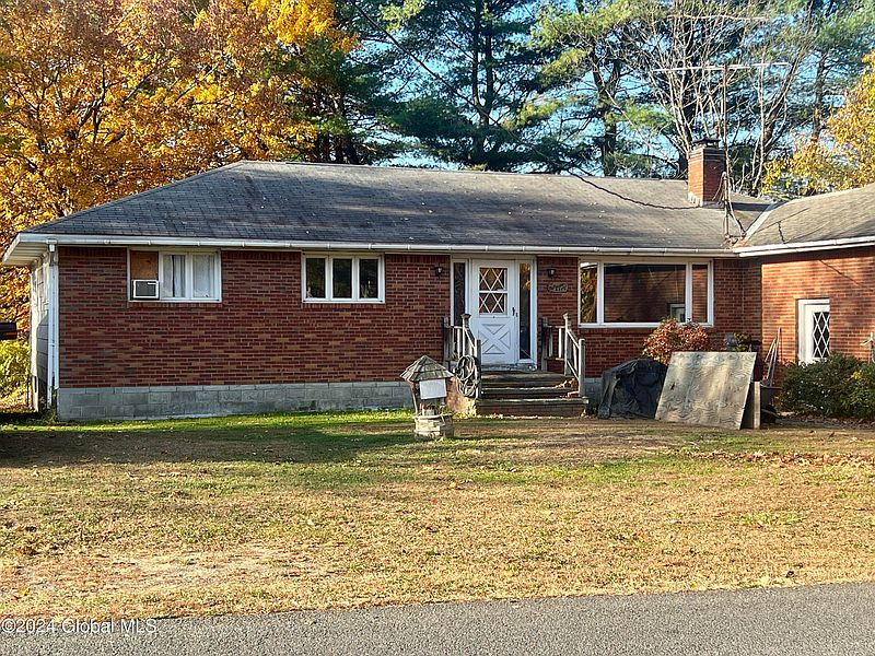 2nd image of 1401 Aquetuck Road