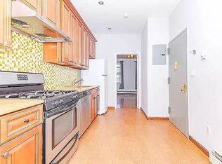 215 Himrod St, Brooklyn, NY 11237