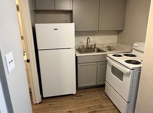 308 E Walnut St, Belton, MO 64012