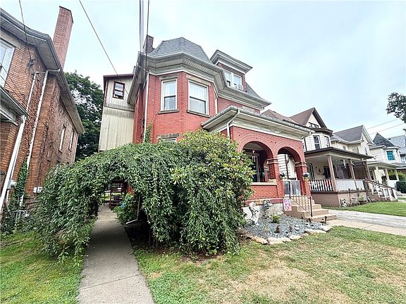 4th image of 311 Boyles Ave