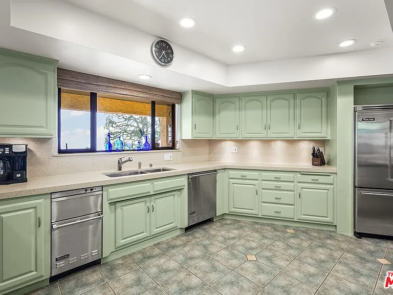 4244 Avenida De La Encinal — Photo 15
