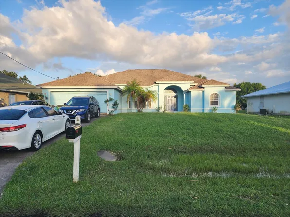 6014 Seagrape Drive, Fort Pierce, FL 34982