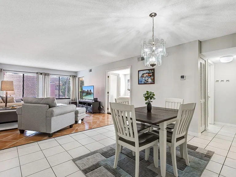 110 Cypress Way E #F8 — Photo 11