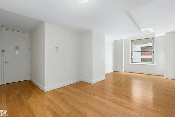 Rented by Brown Harris Stevens | media 18