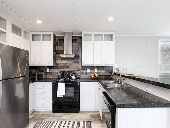5th image of 1001 E Macarthur Rd Lot 135