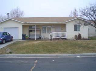 329 6th Ave SE, Ephrata, WA 98823