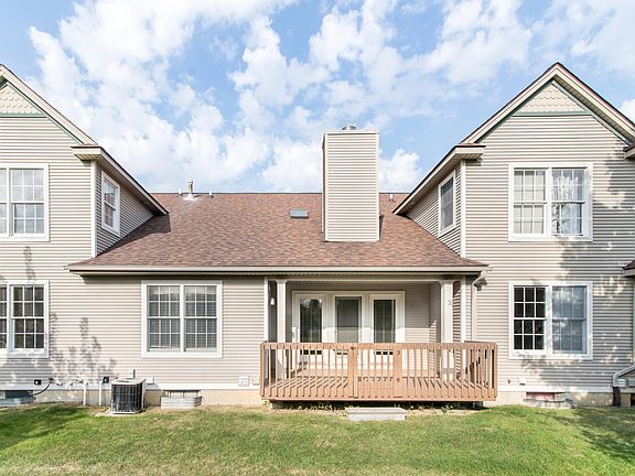 3rd image of 229 Pierce Lake Dr