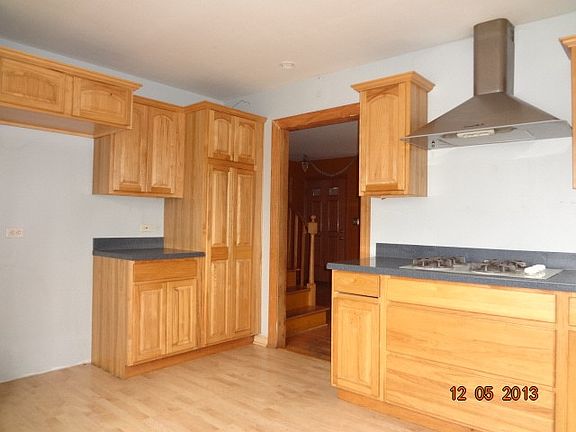 4th image of 416 N Prater Ave