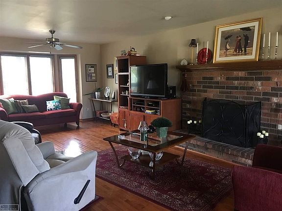 5th image of 39111 Lorien Dr
