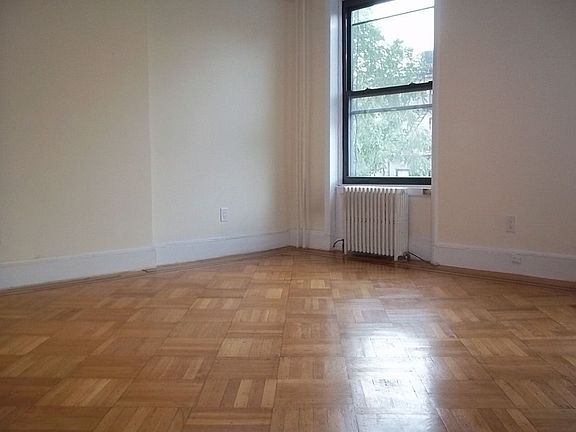 4th image of 171 Congress St APT 3R
