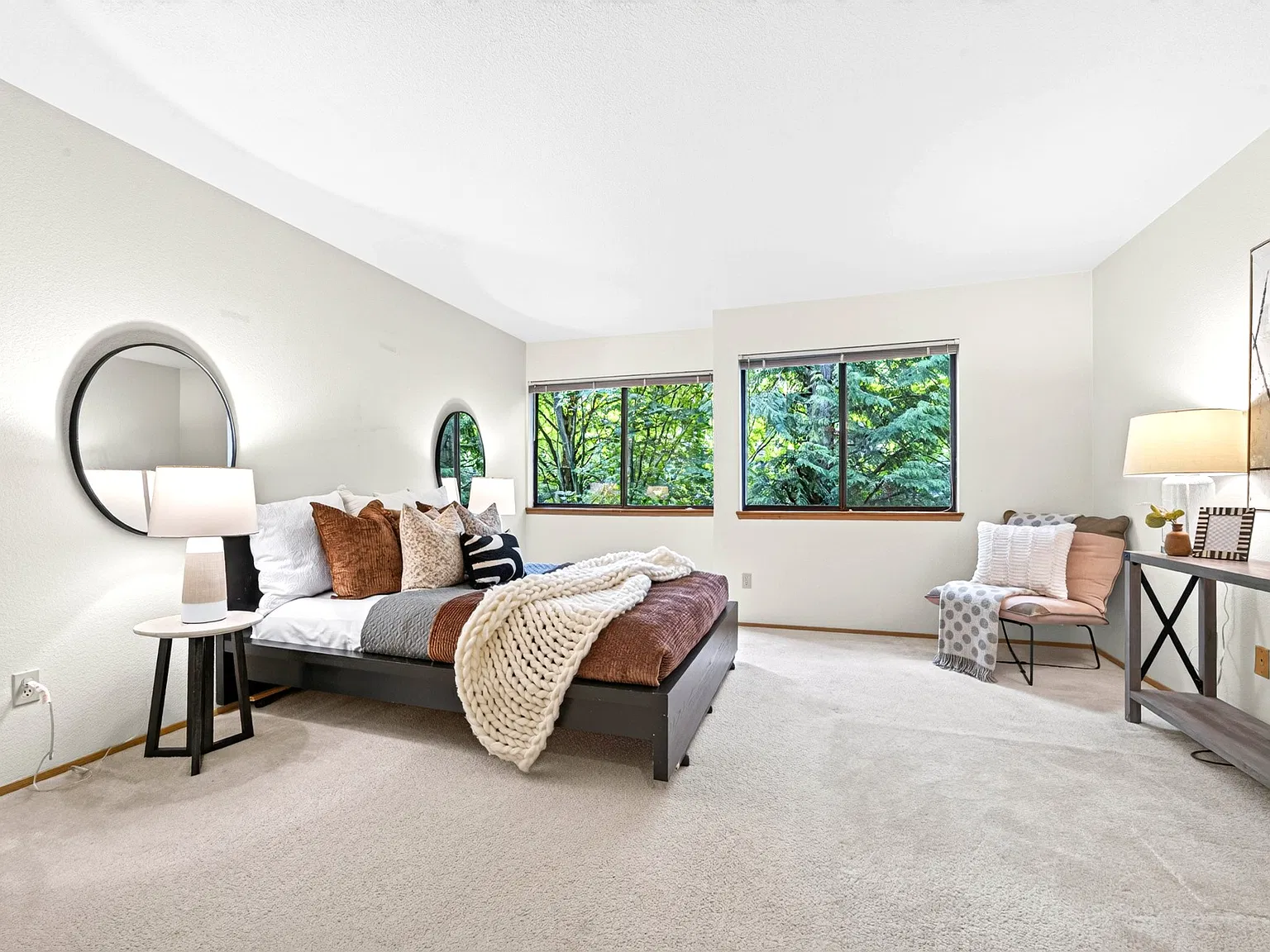 1 bed, 777 sqft, $2,100 — Photo 4