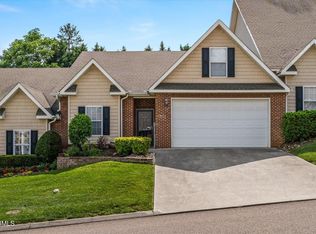 7004 Pemmbrooke Shire Ln, Knoxville, TN 37909