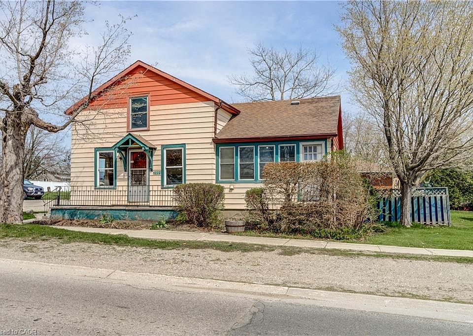 1st image of 3991 Perth Rd #107