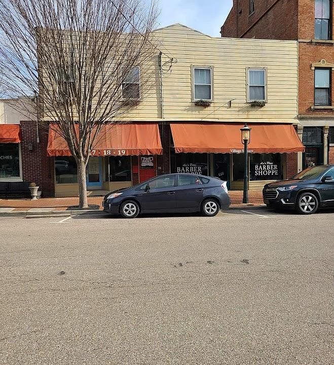 1st image of 17 Village Sq