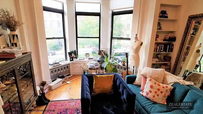 Rented by ZealEstate Group Inc | media 24