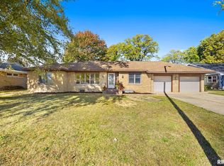 205 W Glen Ave, Peoria, IL 61614