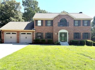 2173 Hawthorne Ln, Wilkesboro, NC 28697