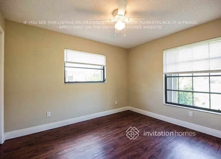 2212 Viscaya Pkwy — Photo 16