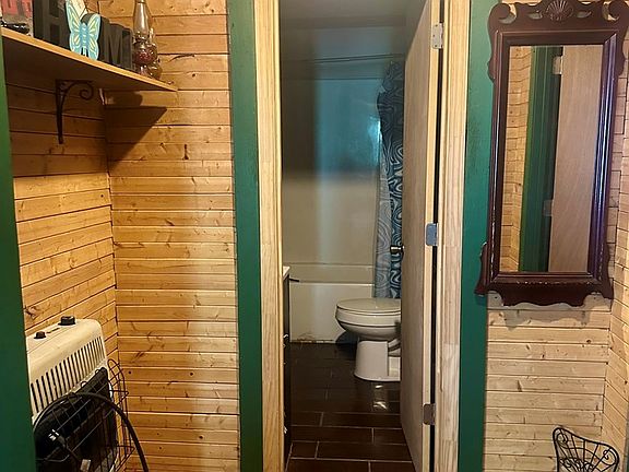 5th image of 152 Vickey Dr