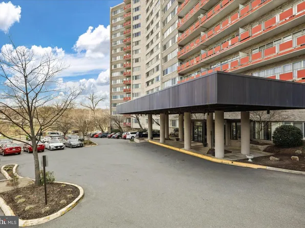 5340 Holmes Run Pkwy Unit 904, Alexandria, VA 22304
