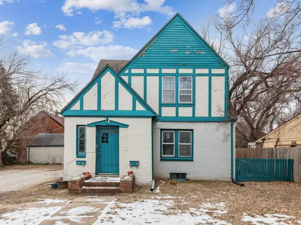 4447-4449 E Central Ave, Wichita, KS 67208