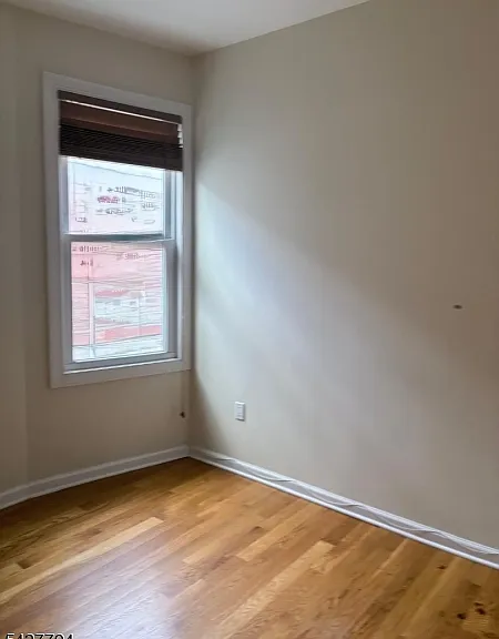 198 Van Buren St #2 — Photo 9