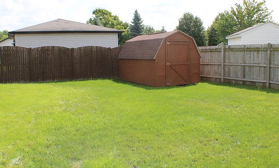 3rd image of 2900 Streitz Dr