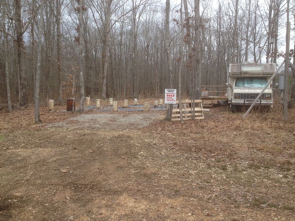 2nd image of 239 Henderson Rd