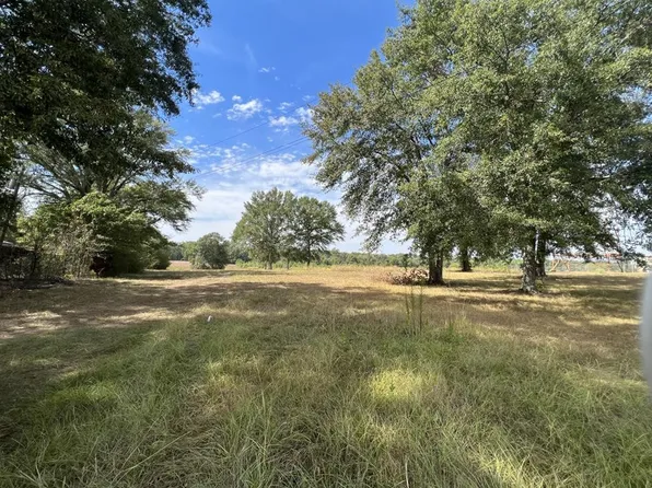 1070 S 1st St NE, Brookhaven, MS 39601
