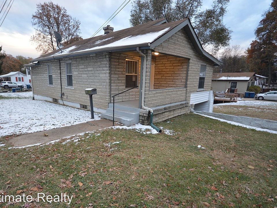 1st image of 2242 Wismer Ave