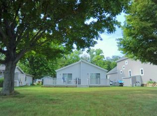 21290 Carlton Drive, Cassopolis, MI 49031