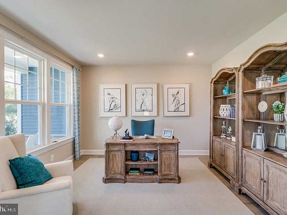 2nd image of 37408 Underwood Way #124