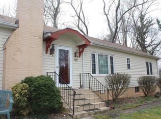 115 Waightstill St, Morganton, NC 28655