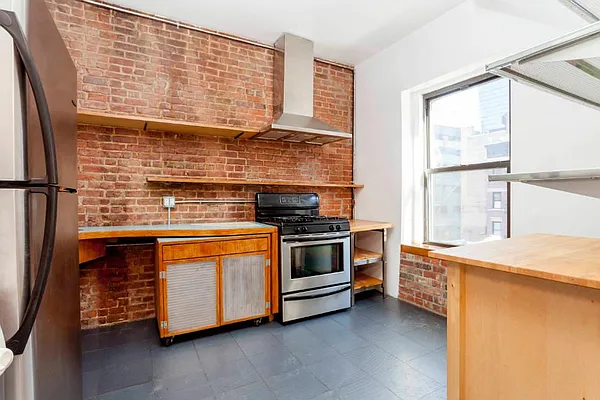 Rented by Town Residential | media 25